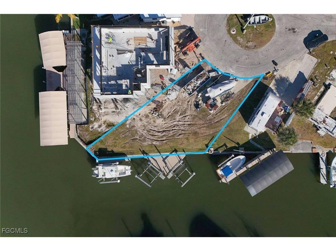 3961 Blueberry Lane Saint James City FL 33956 2026000960 image1