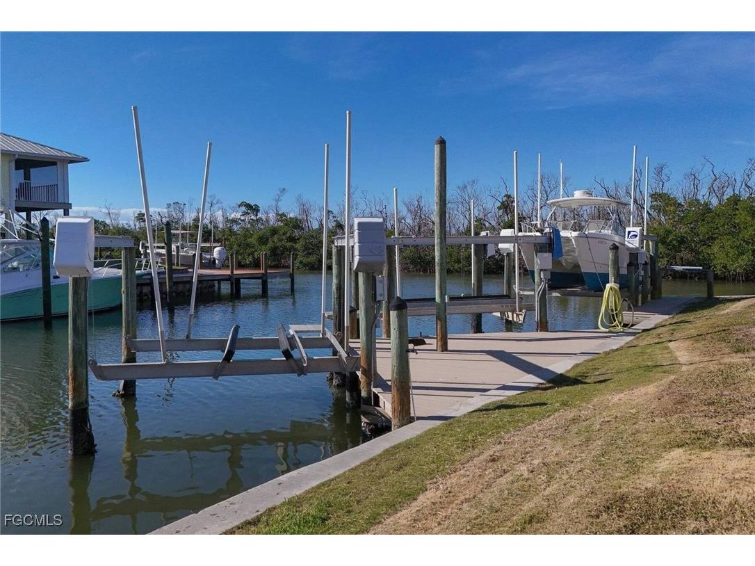 3961 Blueberry Lane Saint James City FL 33956 2026000960 image2