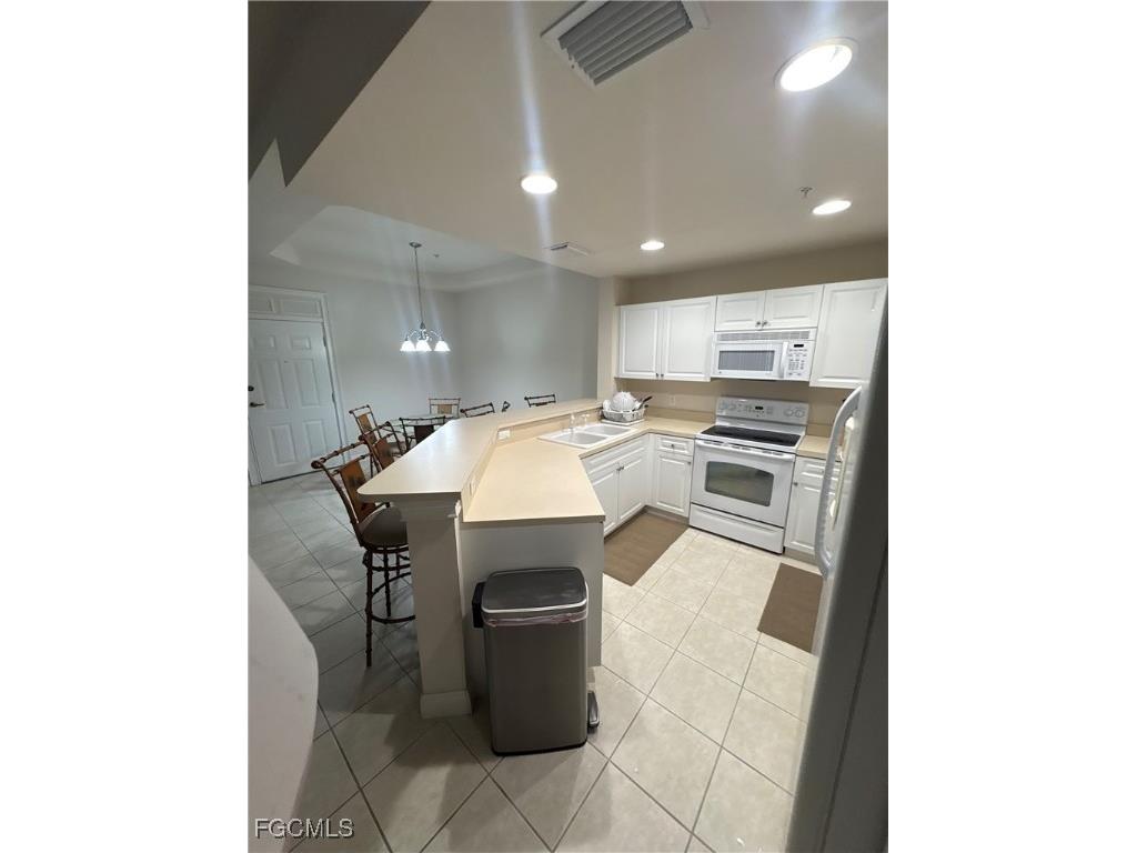 3961 Pomodoro Circle #204 Cape Coral FL 33909 2025025192 image8