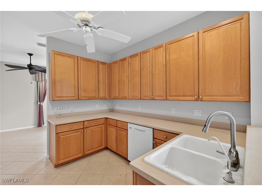 3962 Bishopwood Court W #201 Naples FL 34114 225072318 image14