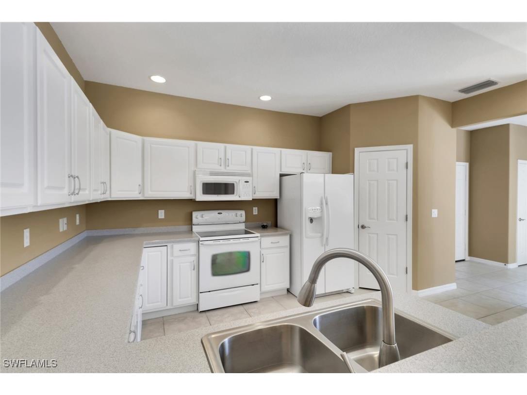  Naples FL 34116 225070684 image15