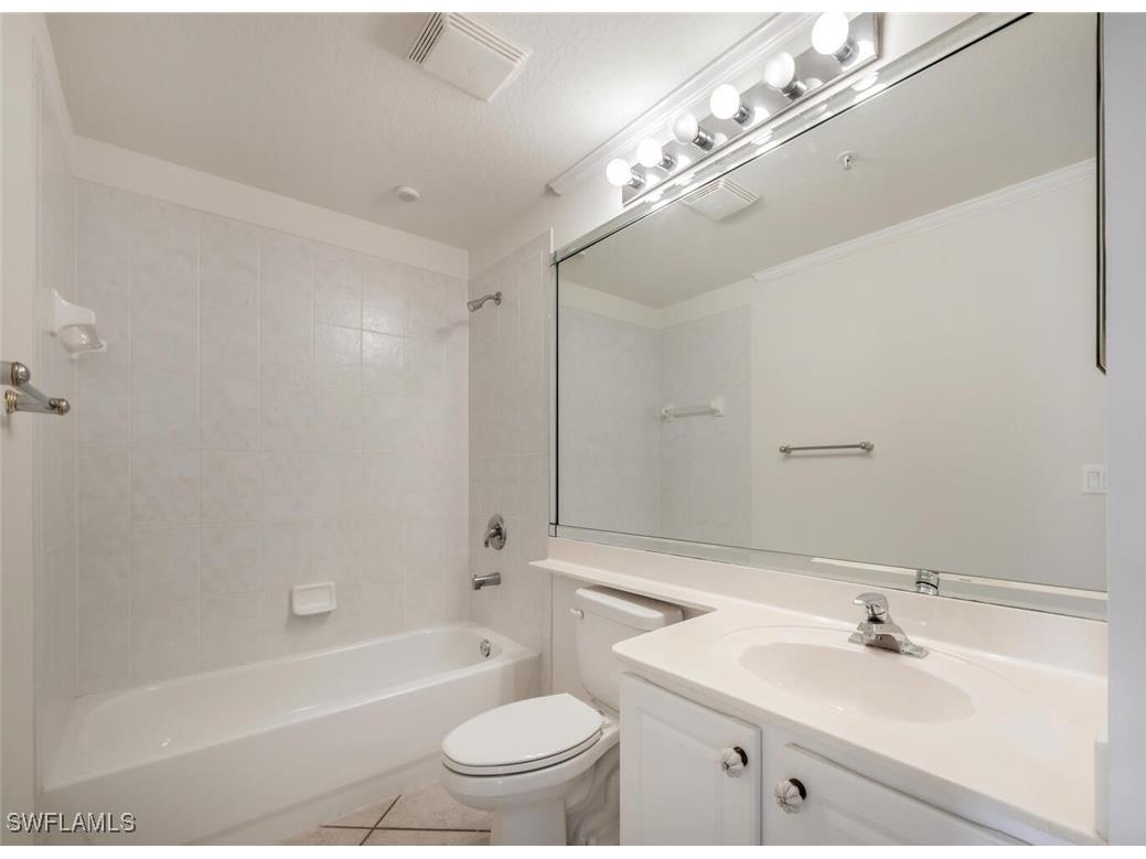 3964 Bishopwood Court E #1-106 Naples FL 34114 224104644 image13