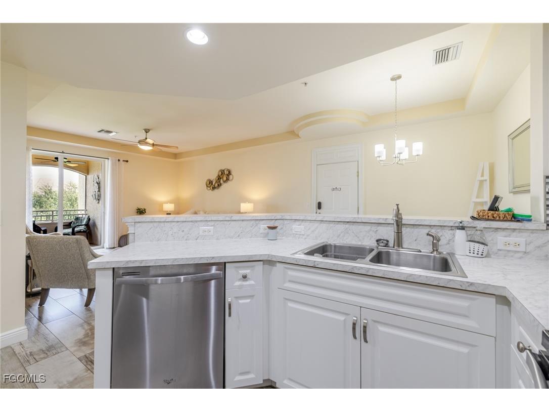 3964 Pomodoro Circle #304 Cape Coral FL 33909 2025014725 image10