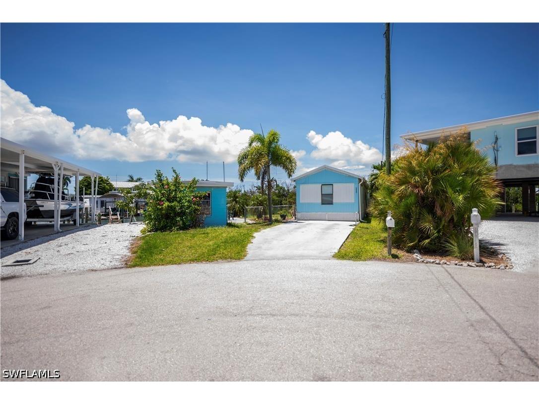 3965 Phoenix Drive Saint James City FL 33956 226024929 image12
