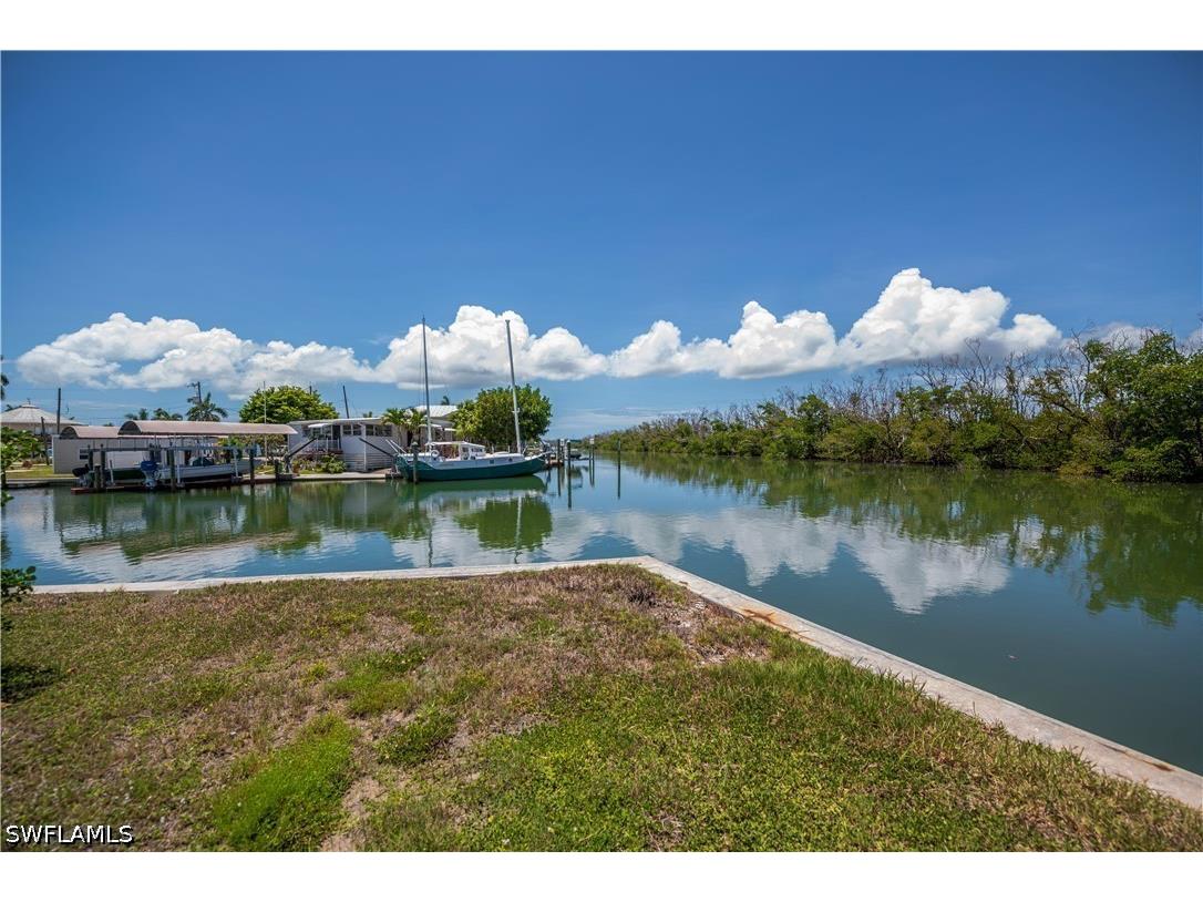 3965 Phoenix Drive Saint James City FL 33956 226024929 image16