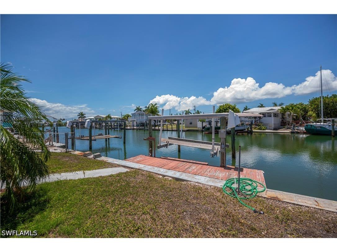 3965 Phoenix Drive Saint James City FL 33956 226024929 image17