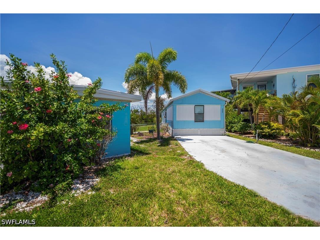 3965 Phoenix Drive Saint James City FL 33956 226024929 image2