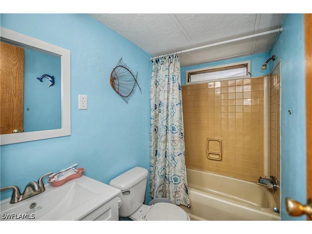 3965 Phoenix Drive Saint James City FL 33956 226024929 image9
