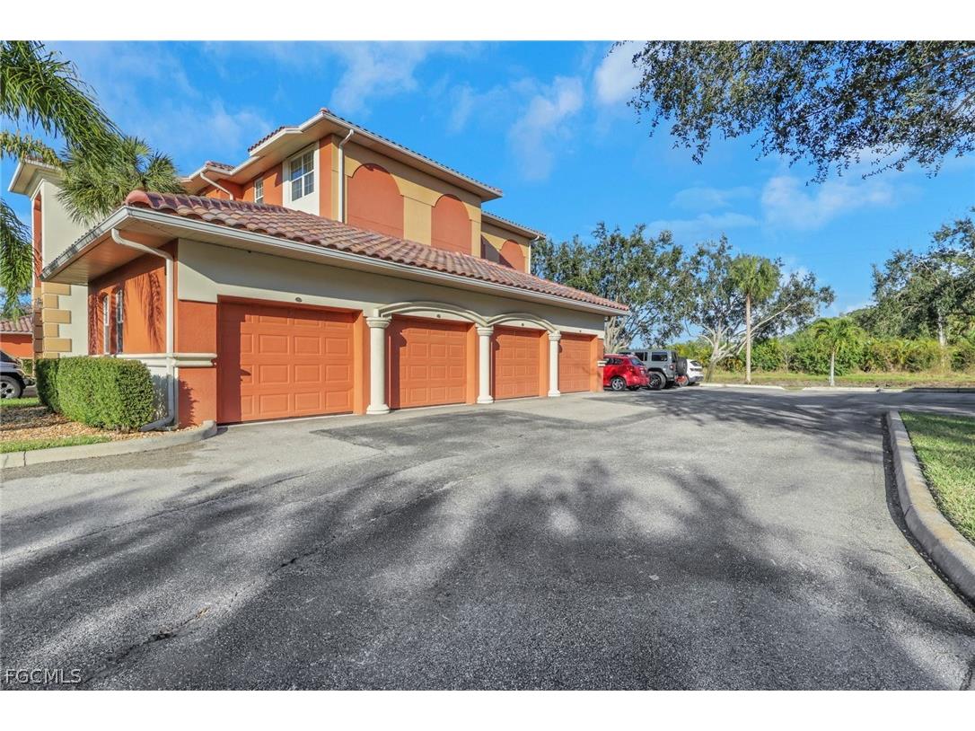 3965 Pomodoro Circle #102 Cape Coral FL 33909 2026004400 image2