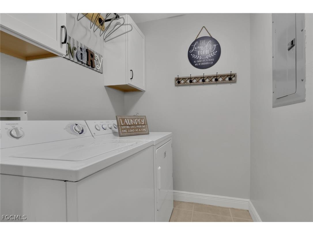 3965 Pomodoro Circle #102 Cape Coral FL 33909 2026004400 image27