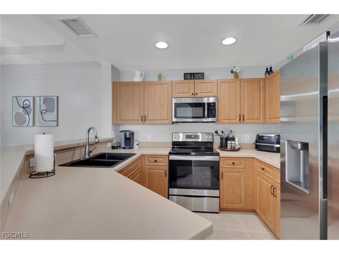3965 Pomodoro Circle #102 Cape Coral FL 33909 2026004400 image6