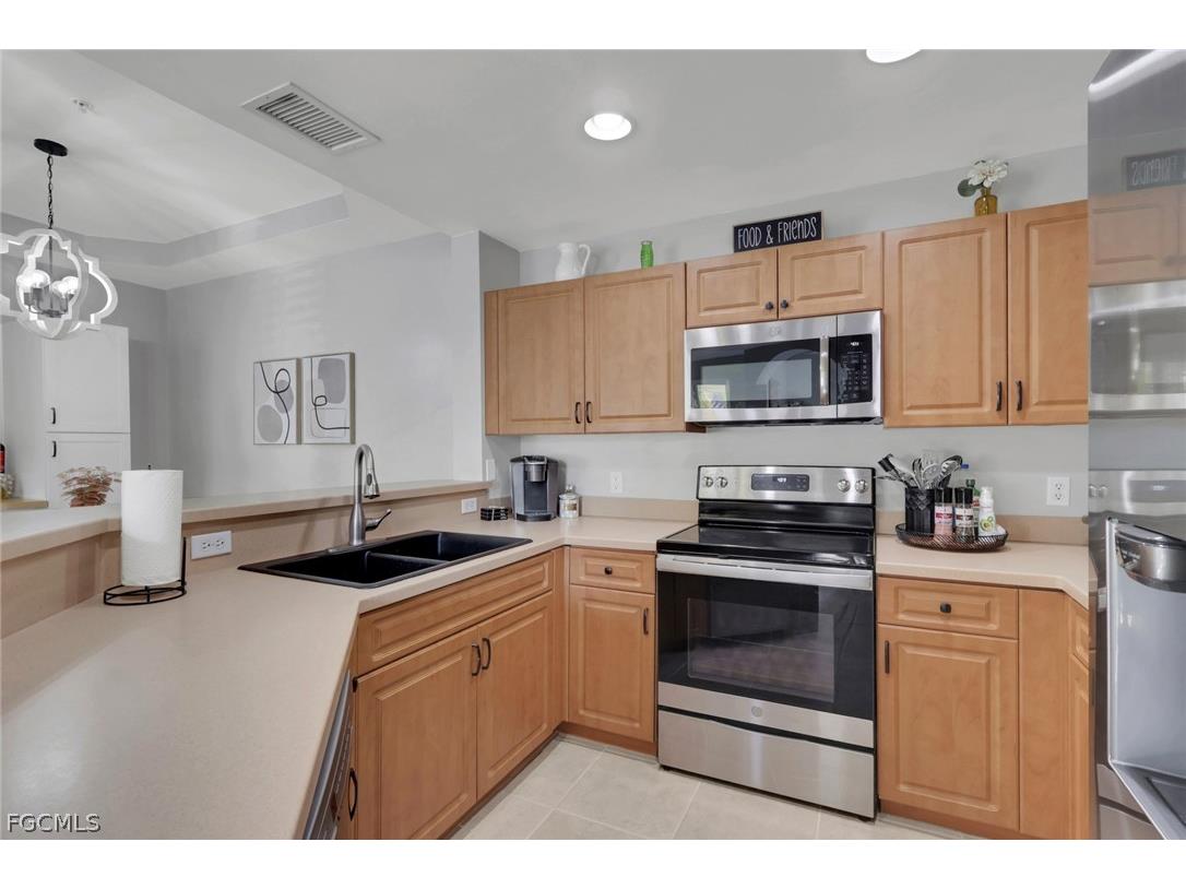 3965 Pomodoro Circle #102 Cape Coral FL 33909 2026004400 image7