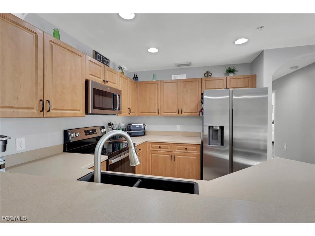 3965 Pomodoro Circle #102 Cape Coral FL 33909 2026004400 image8