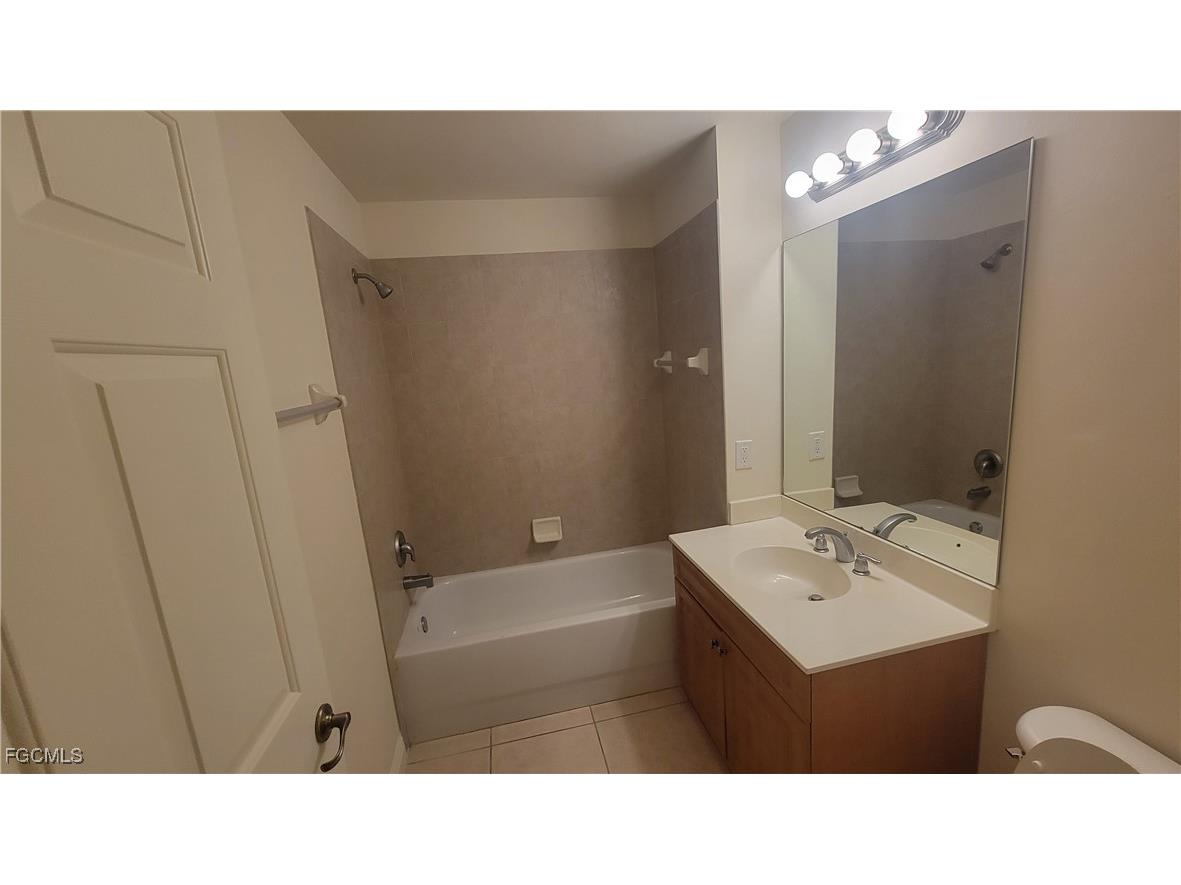 3968 Pomodoro Circle #204 Cape Coral FL 33909 2025021727 image8