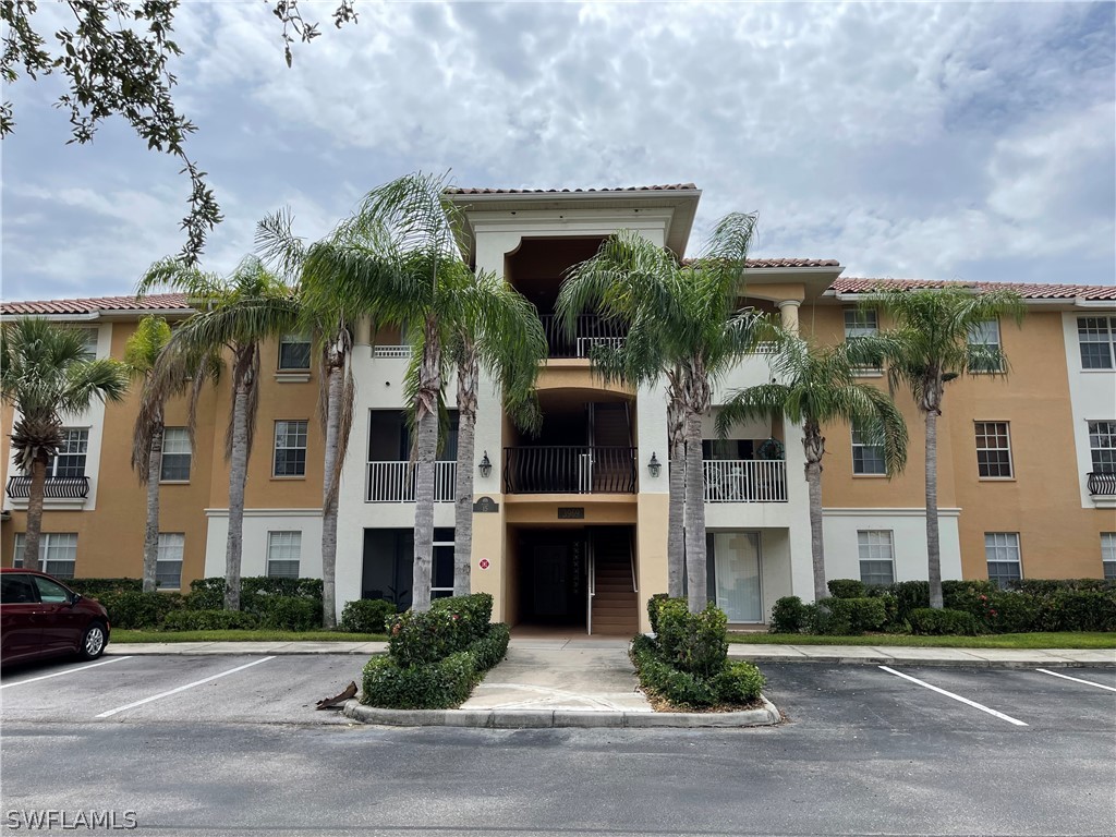 3969 Pomodoro Circle #302 Cape Coral FL 33909 224053365 image1