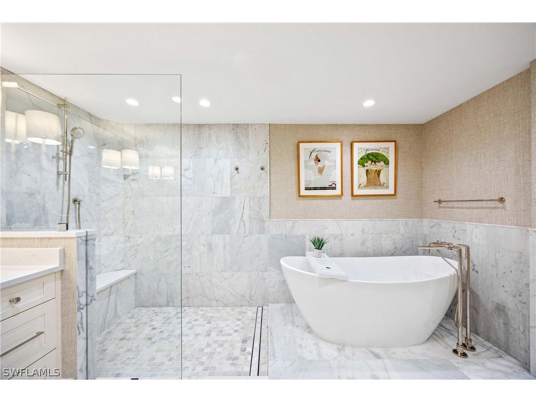3971 Gulf Shore Boulevard N #401 Naples FL 34103 226012079 image27