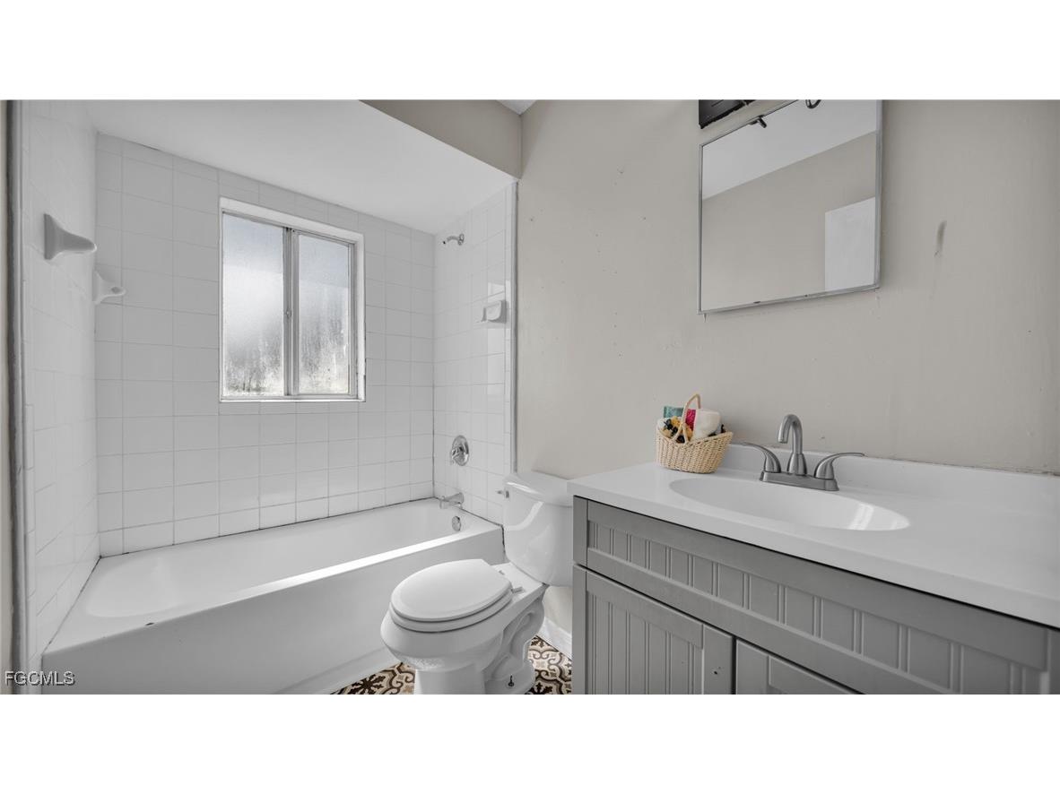 3971 Manassas Court Fort Myers FL 33905 2025016667 image19