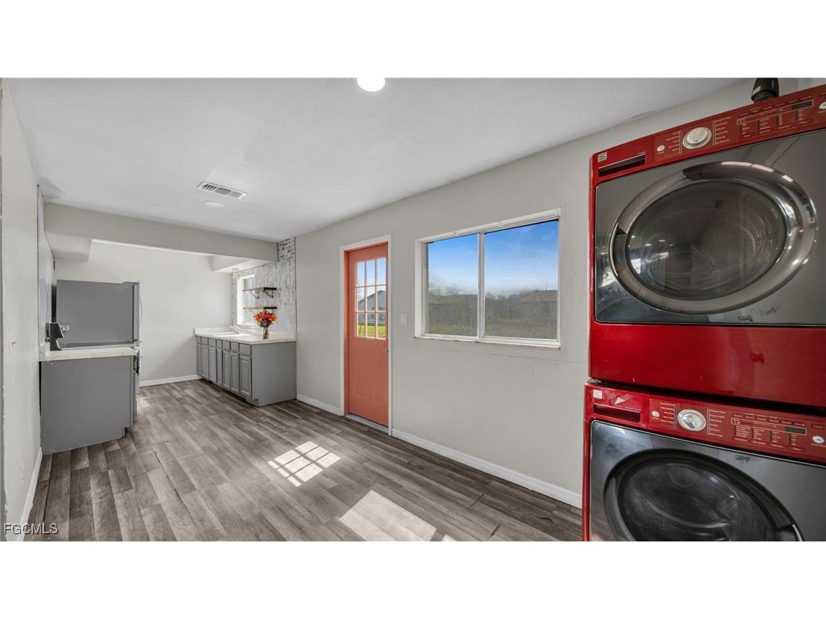 3971 Manassas Court Fort Myers FL 33905 2025016667 image7