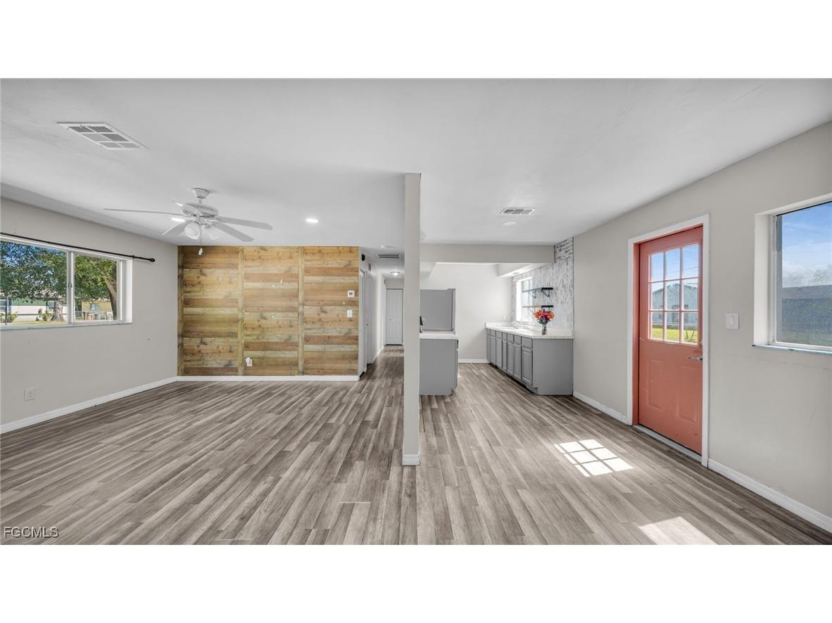 3971 Manassas Court Fort Myers FL 33905 2025016667 image8