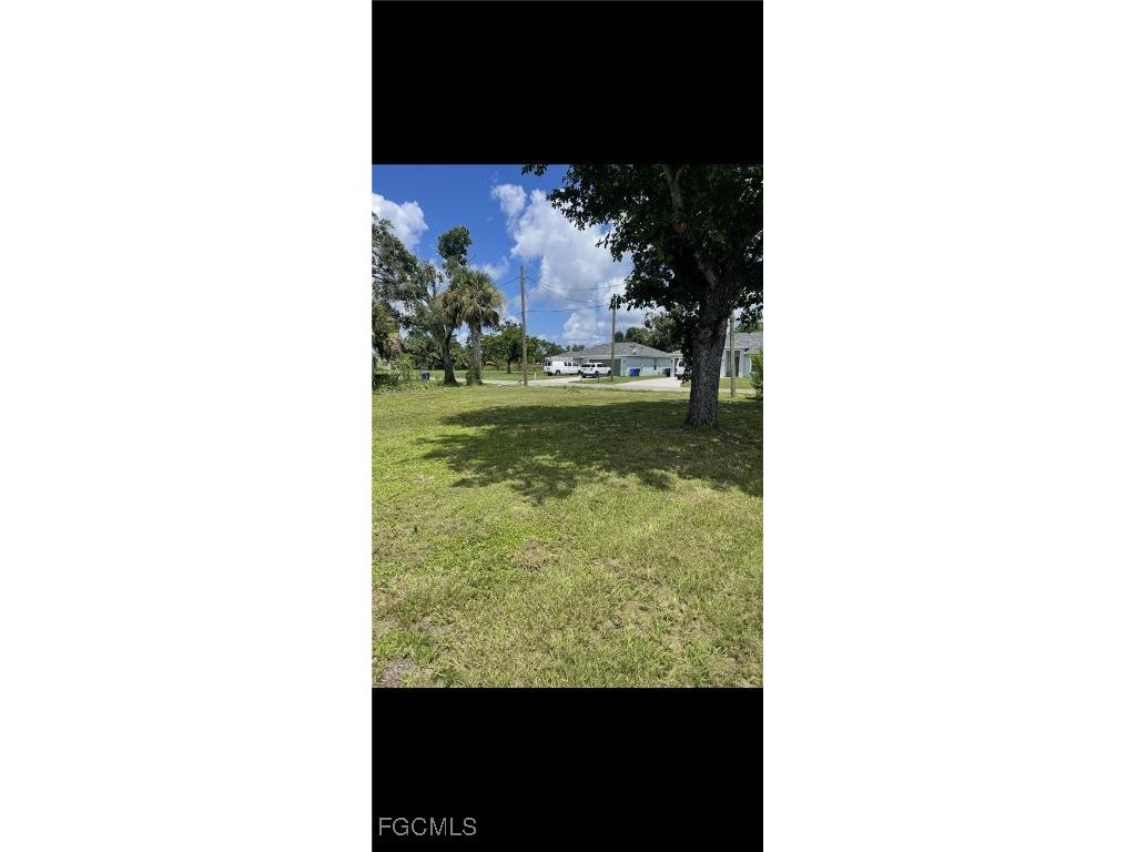 3974 Madison Madison Avenue N Fort Myers FL 33916 2026004944 image2