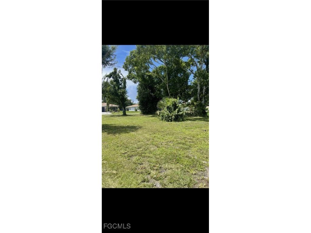 3974 Madison Madison Avenue N Fort Myers FL 33916 2026004944 image3