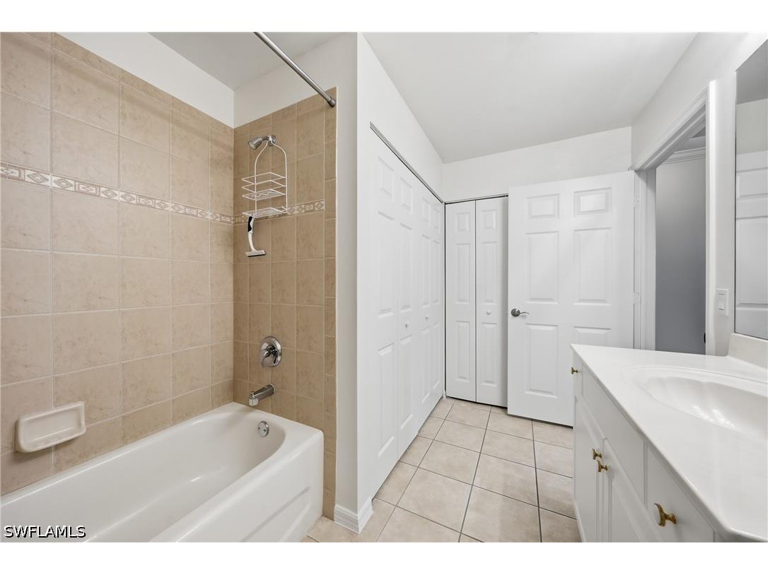 3976 Bishopwood Court E #3-102 Naples FL 34114 226017970 image21