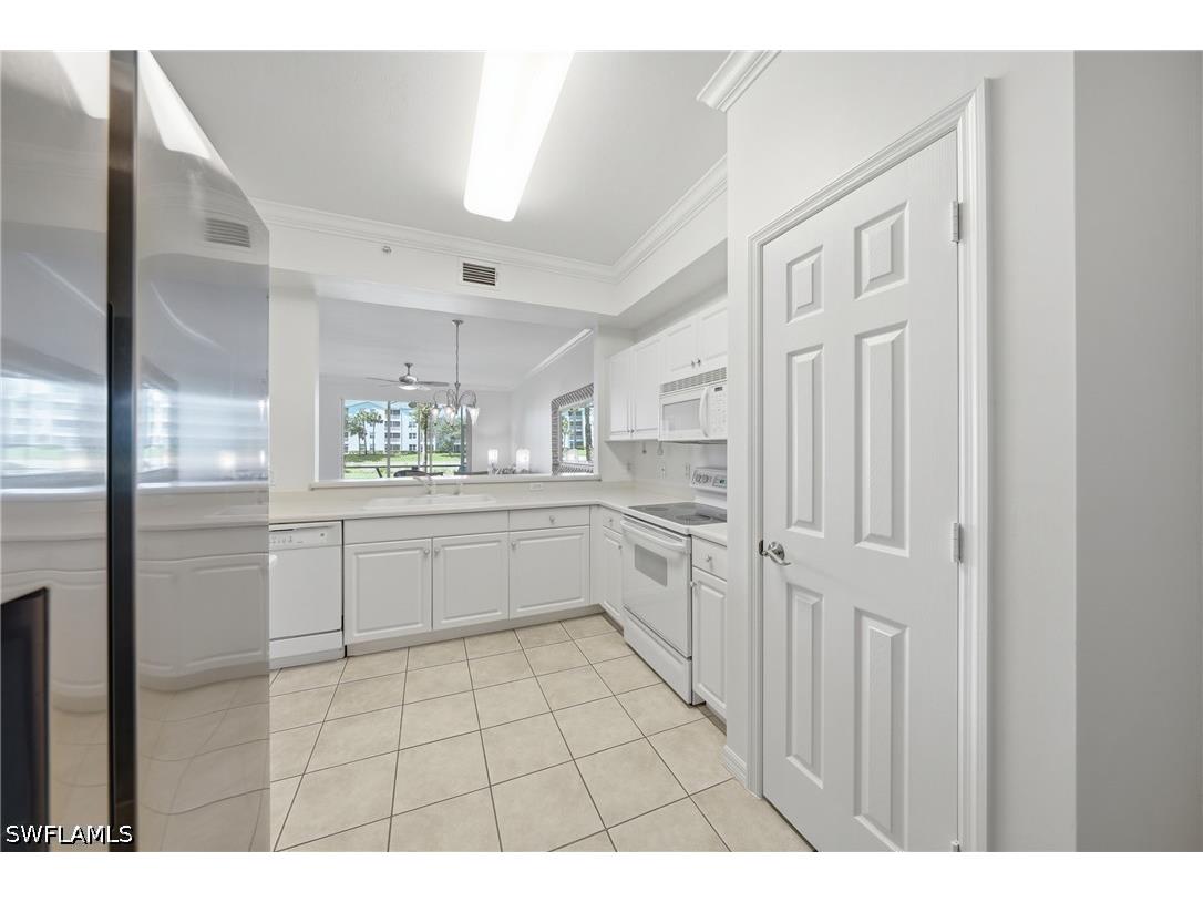 3976 Bishopwood Court E #3-102 Naples FL 34114 226017970 image8
