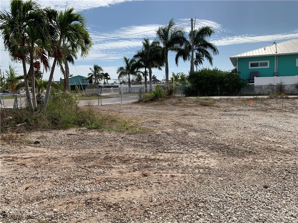 3977 Coconut Drive Other FL 33956 2025021838 image18