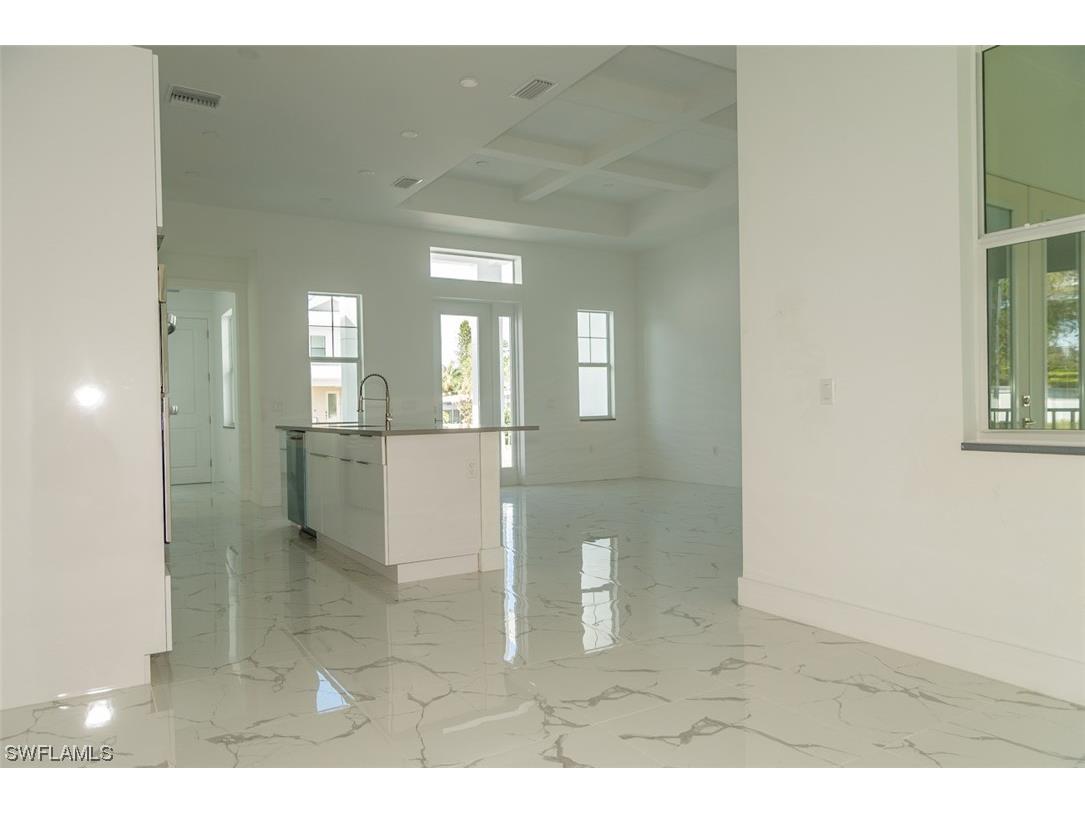 3979 Harvest Court Naples FL 34112 223087802 image1