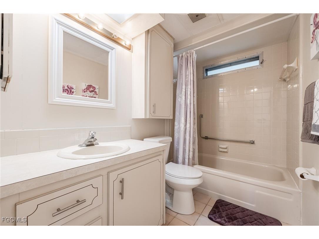 398 Snead Drive North Fort Myers FL 33903 2026004938 image24