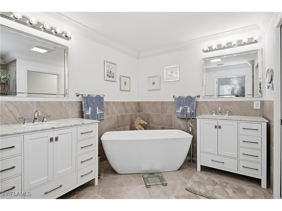 3981 Bishopwood Court E #103 Naples FL 34114 226002879 image11