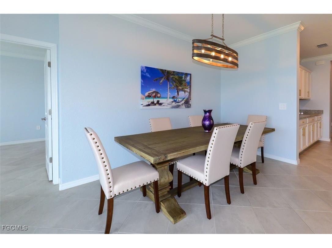 3983 E Hampton Circle Alva FL 33920 2025017841 image10