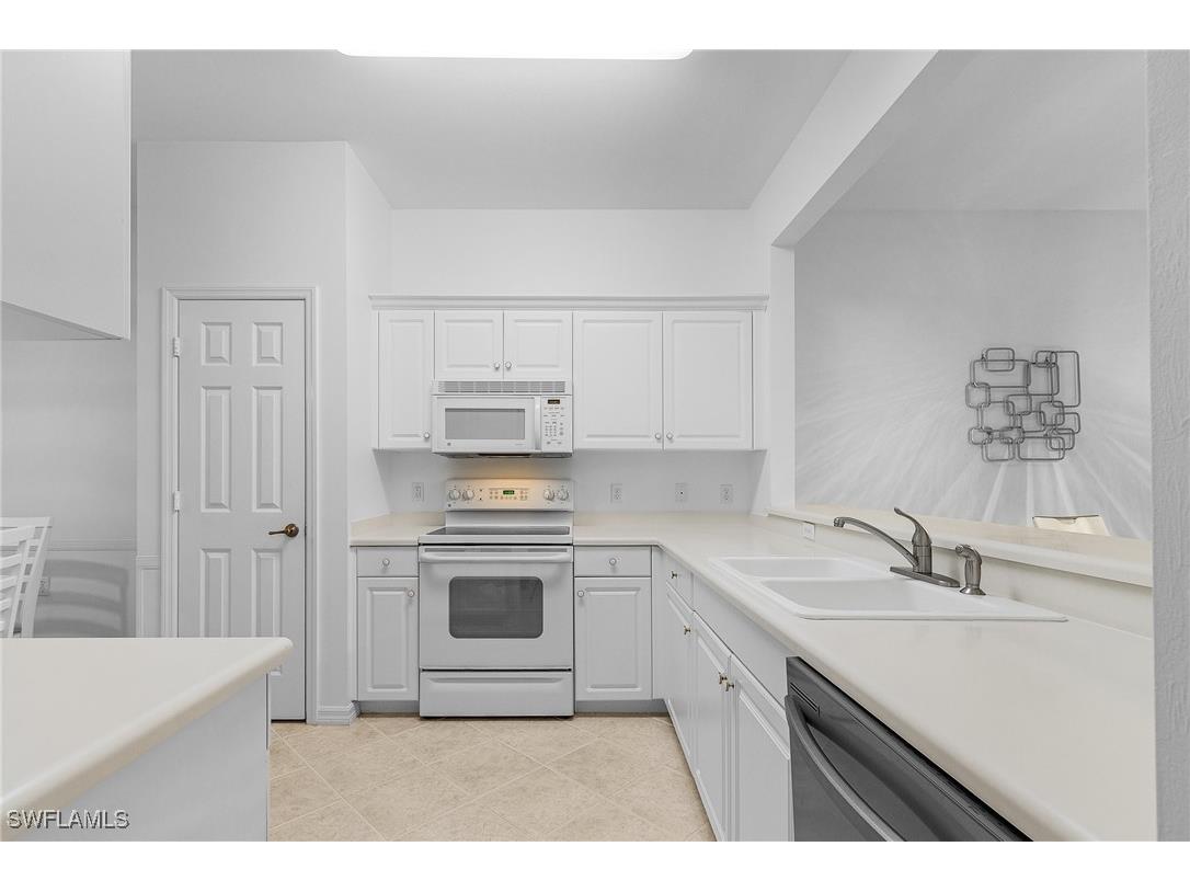 3984 Bishopwood Court E #205 Naples FL 34114 225075396 image9