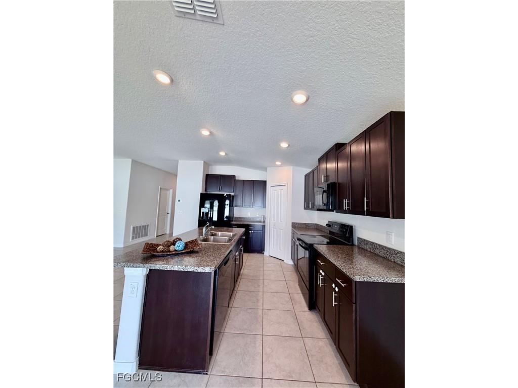 39889 NW Harmon Grove Court Zephyrhills FL 33540 2025005839 image24