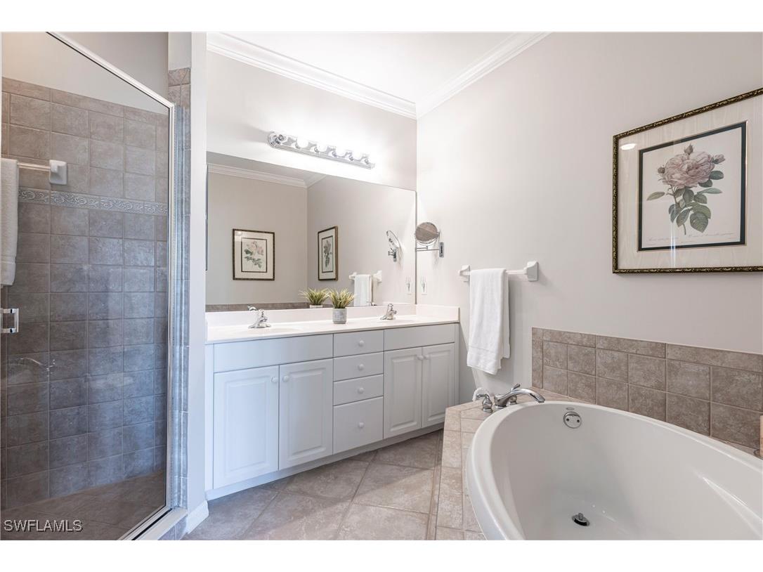 3989 Bishopwood Court E #201 Naples FL 34114 225026517 image18