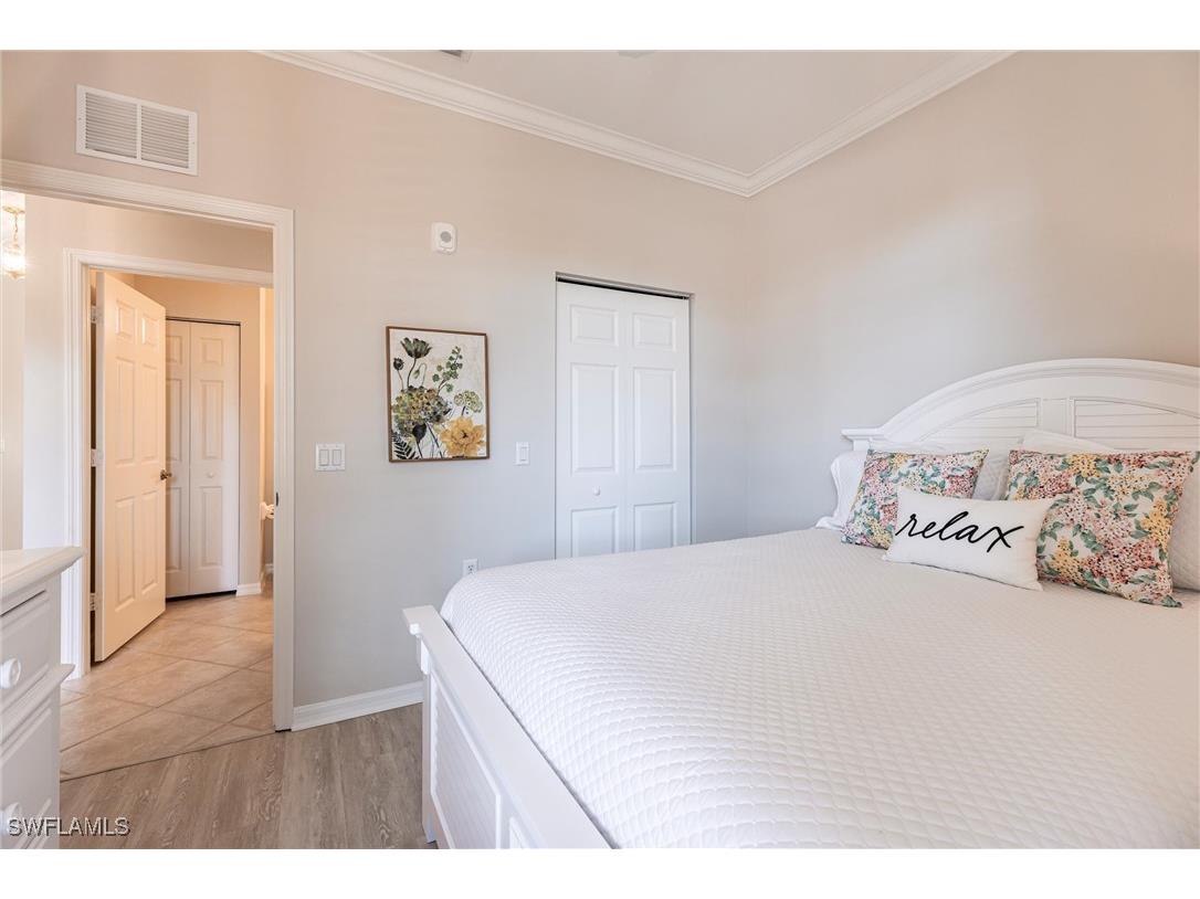 3989 Bishopwood Court E #201 Naples FL 34114 225026517 image21