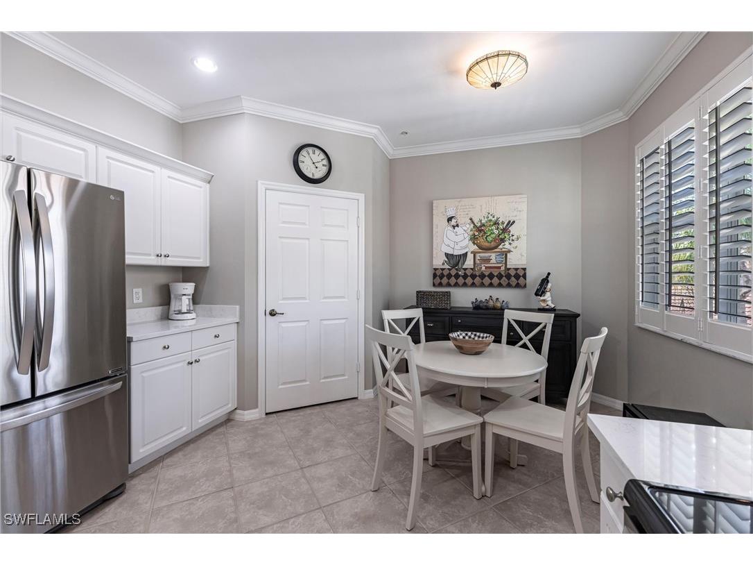 3989 Bishopwood Court E #201 Naples FL 34114 225026517 image9