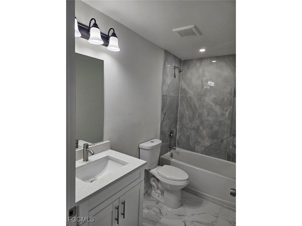 399 Carrillon Avenue S Lehigh Acres FL 33974 2025012960 image11