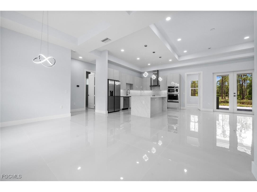 3990 27th Avenue NE Naples FL 34120 2025018692 image4