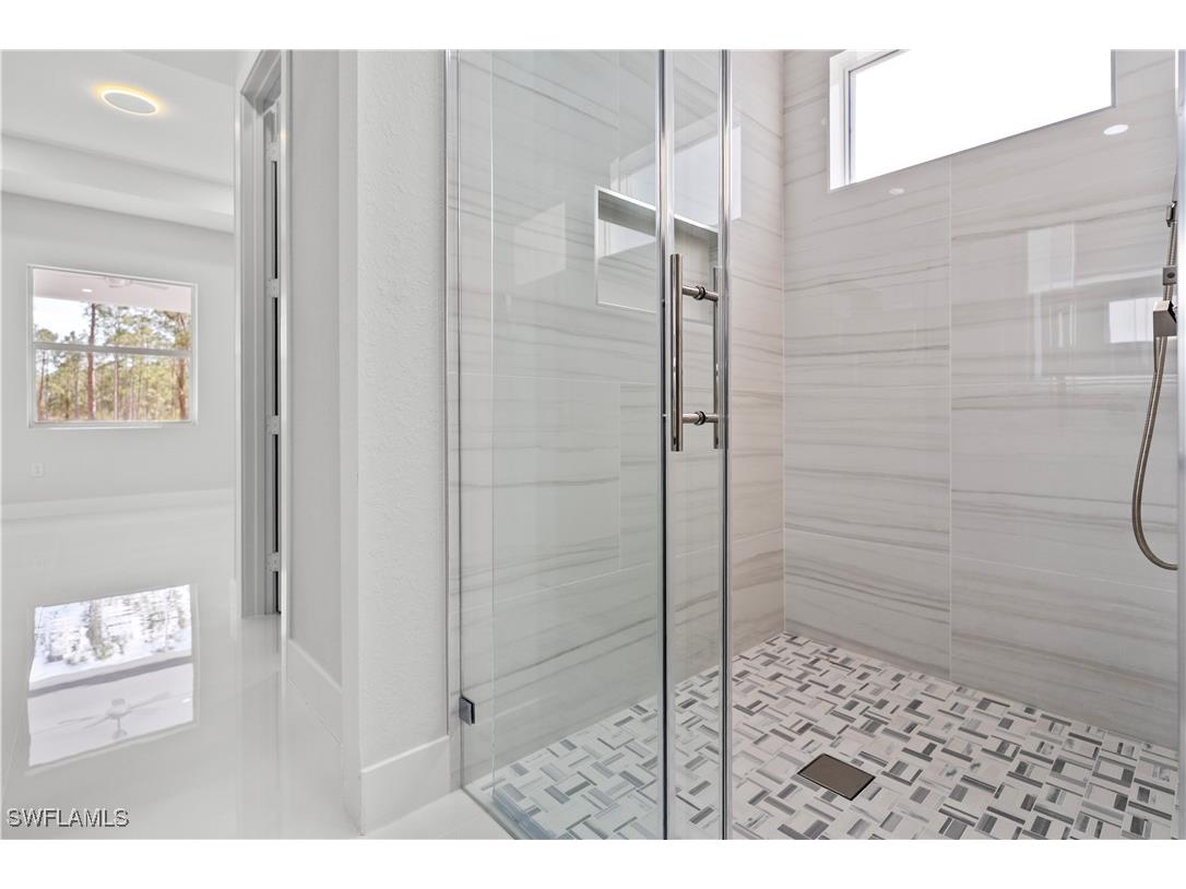 3990 27th Avenue NE Naples FL 34120 226005673 image24