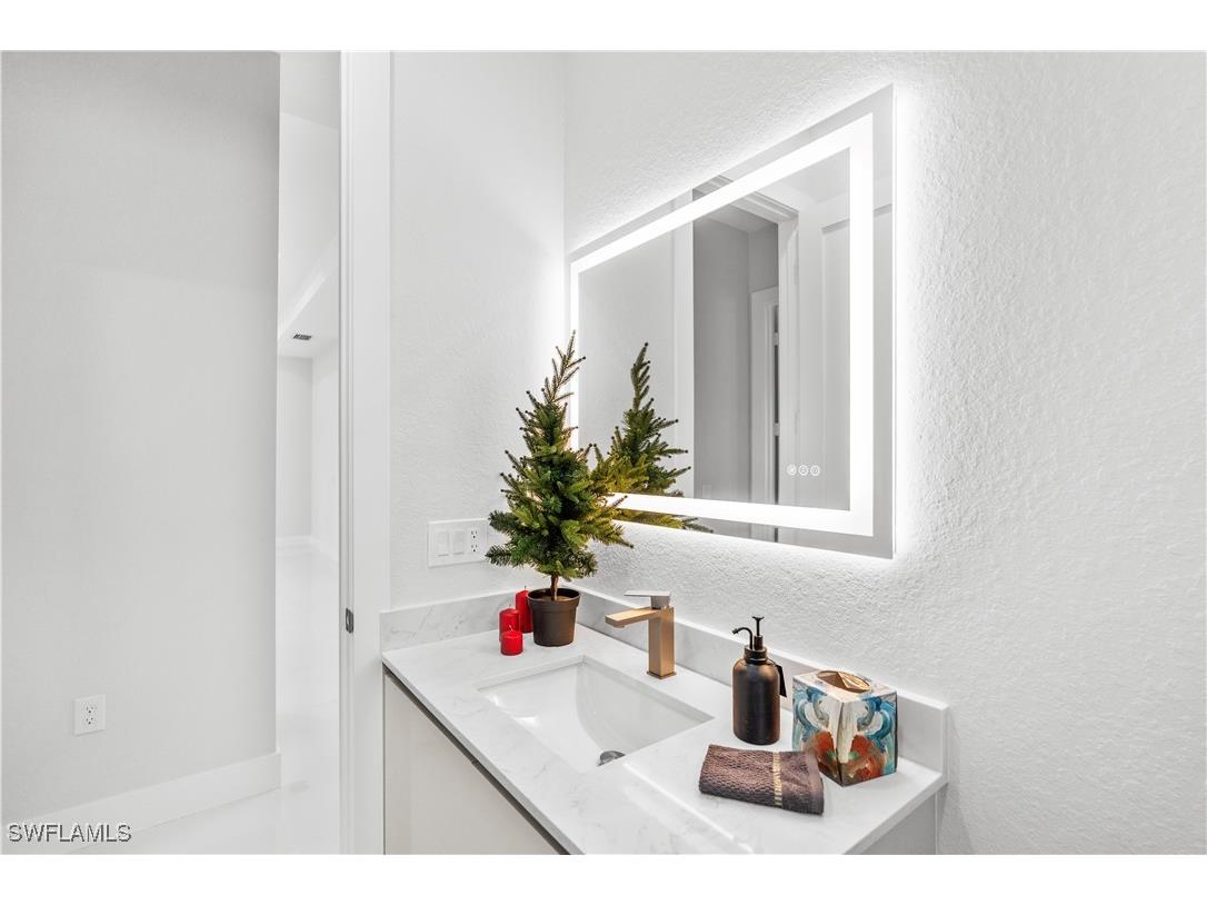 3990 27th Avenue NE Naples FL 34120 226005673 image37