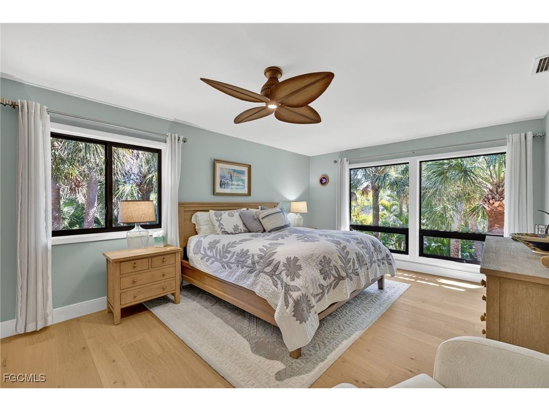 3990 Coquina Drive Sanibel FL 33957 2025022056 image17