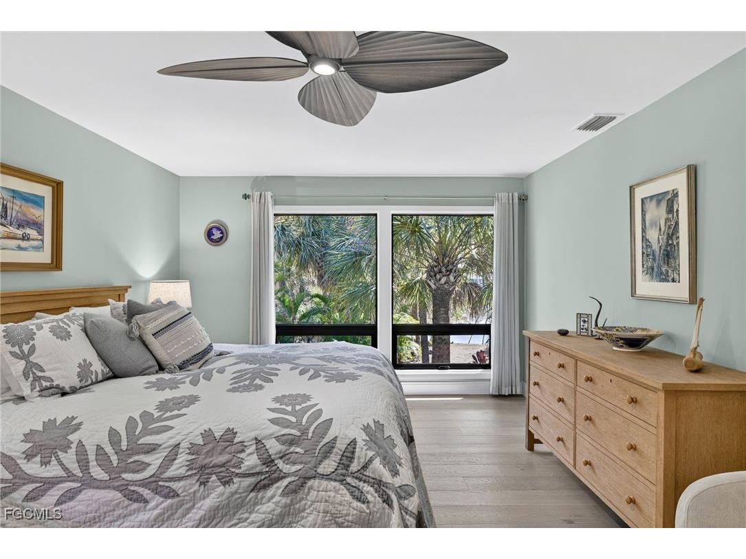 3990 Coquina Drive Sanibel FL 33957 2025022056 image18