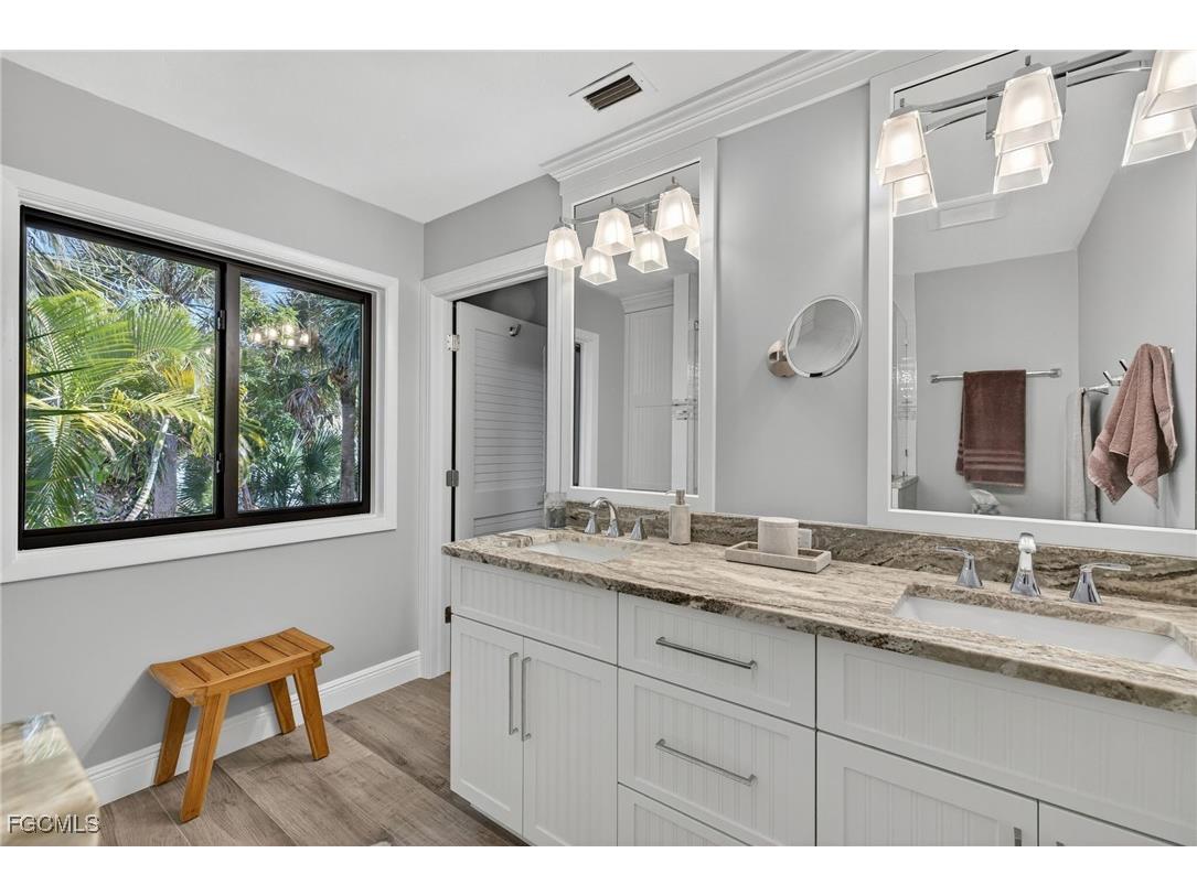 3990 Coquina Drive Sanibel FL 33957 2025022056 image26