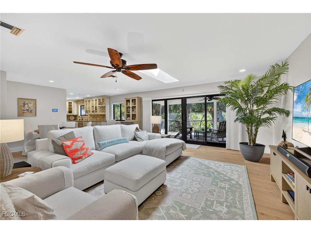 3990 Coquina Drive Sanibel FL 33957 2025022056 image4