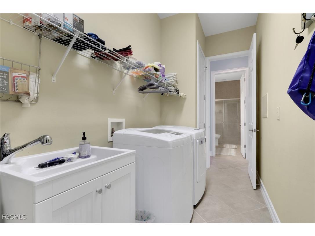 3990 Otter Bend Circle Fort Myers FL 33905 2025023334 image29