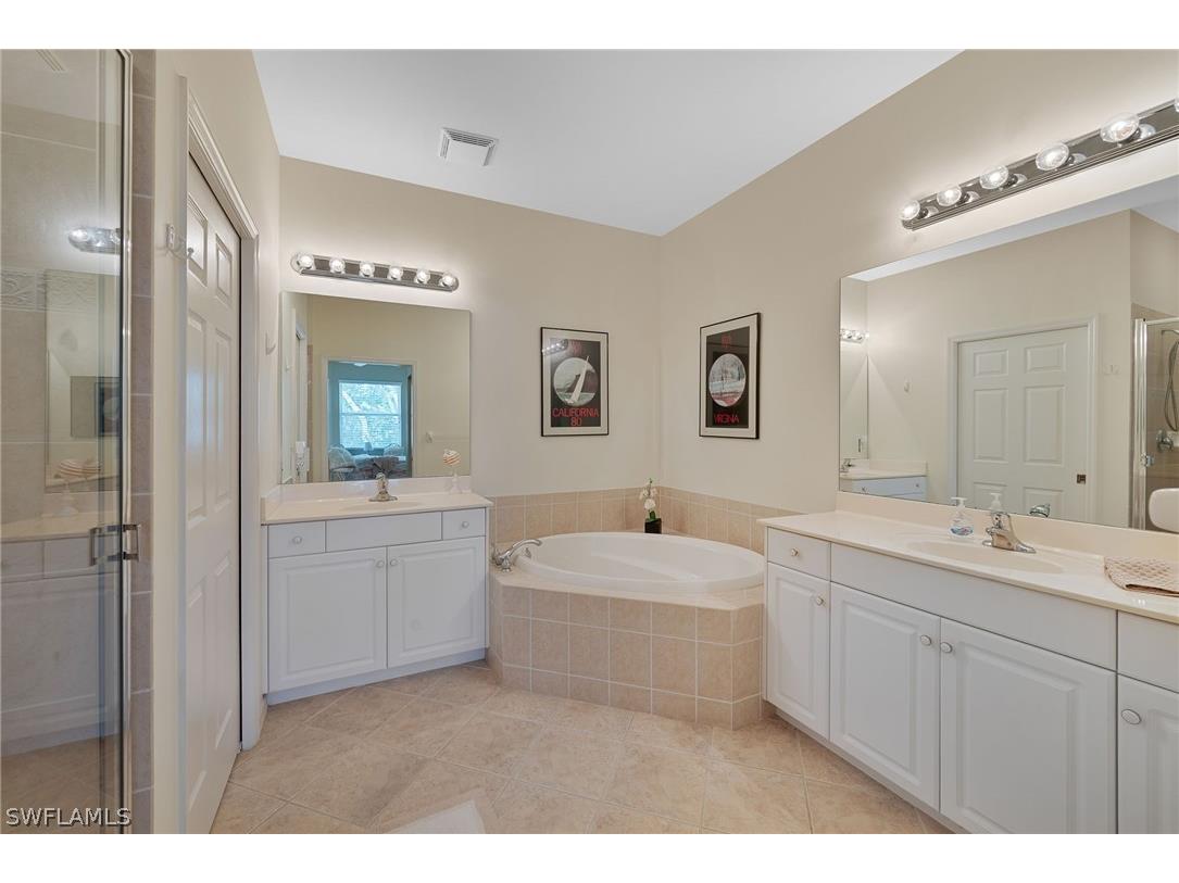3993 Bishopwood Court E #9-204 Naples FL 34114 226007738 image11