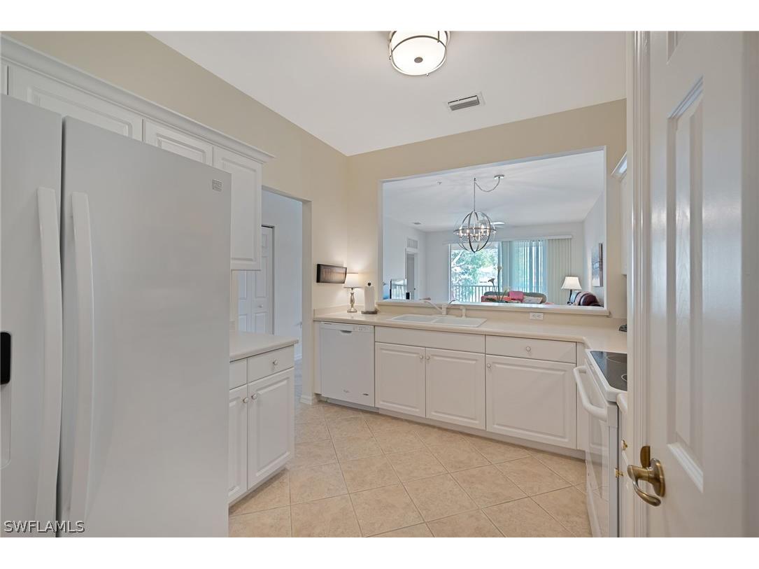 3993 Bishopwood Court E #9-204 Naples FL 34114 226007738 image8