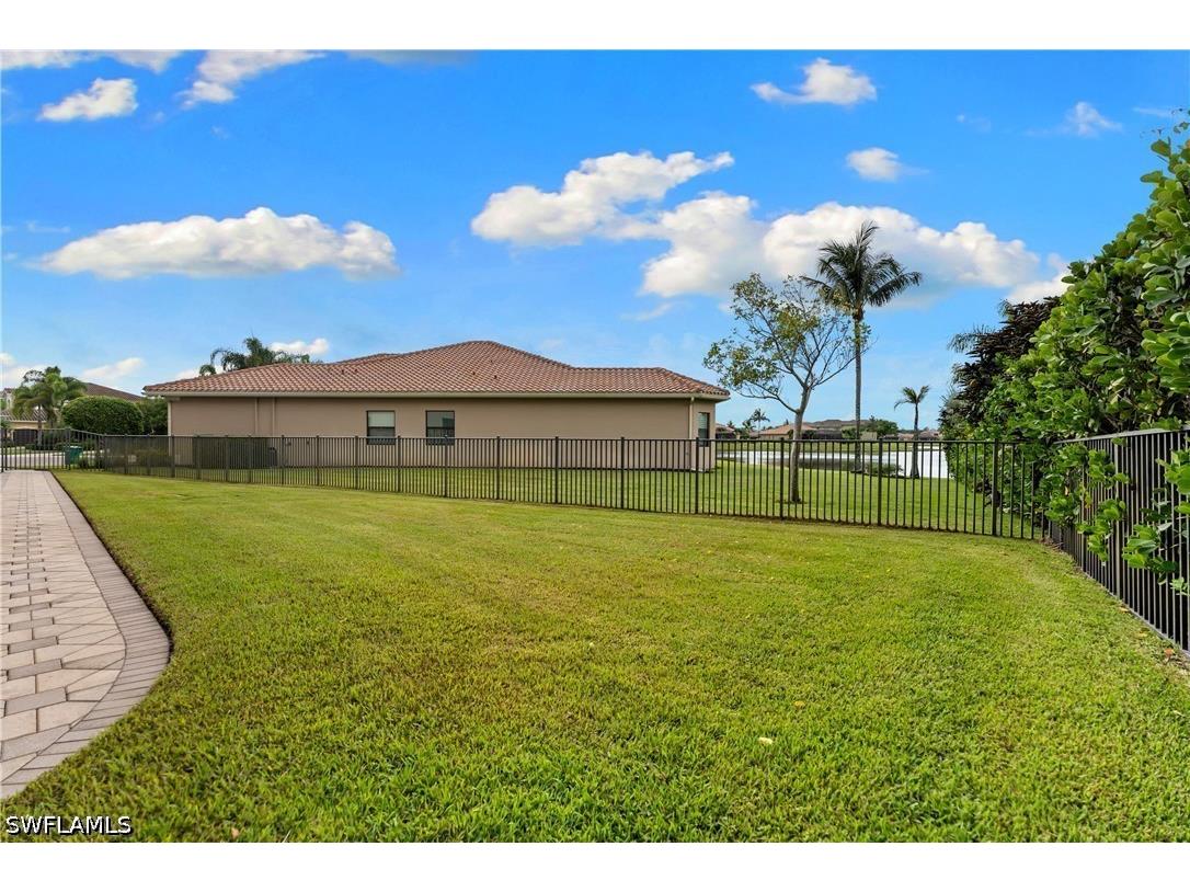 3999 Bering Court Naples FL 34119 226025889 image46