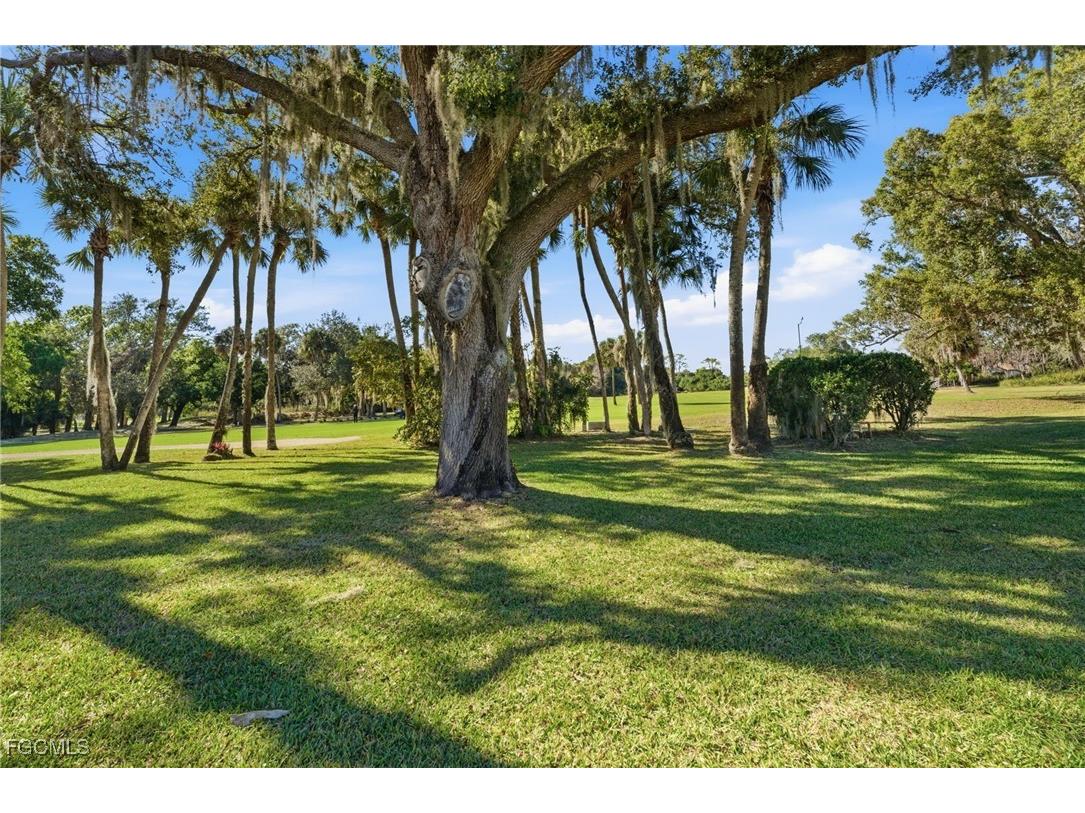 4 E Greens Circle Lehigh Acres FL 33936 2026005641 image18